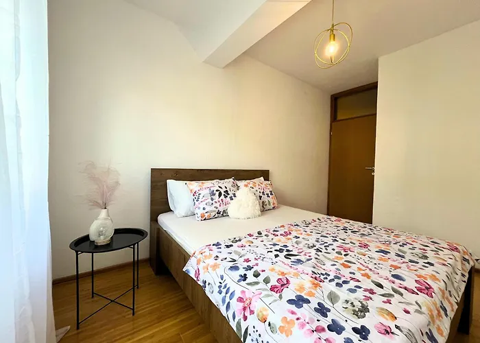 Boho 公寓 特雷比涅