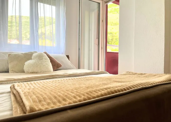 アパート Boho トレビニエ